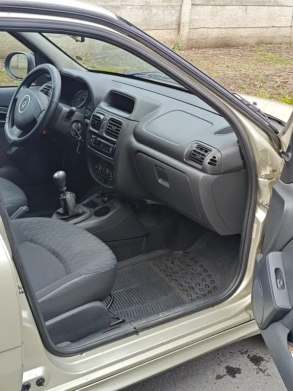 Mira esta publicación de Renault Clio Mio 2014 en Motordil