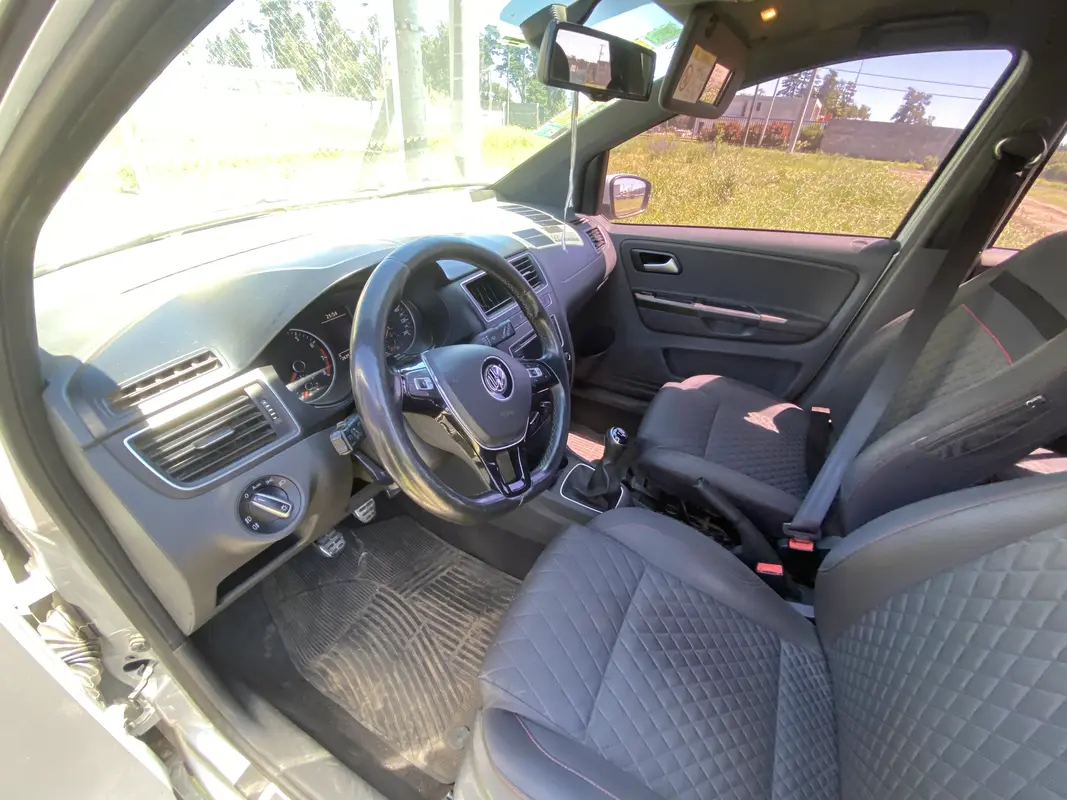 Mira esta publicación de Volkswagen Crossfox 2015 en Motordil