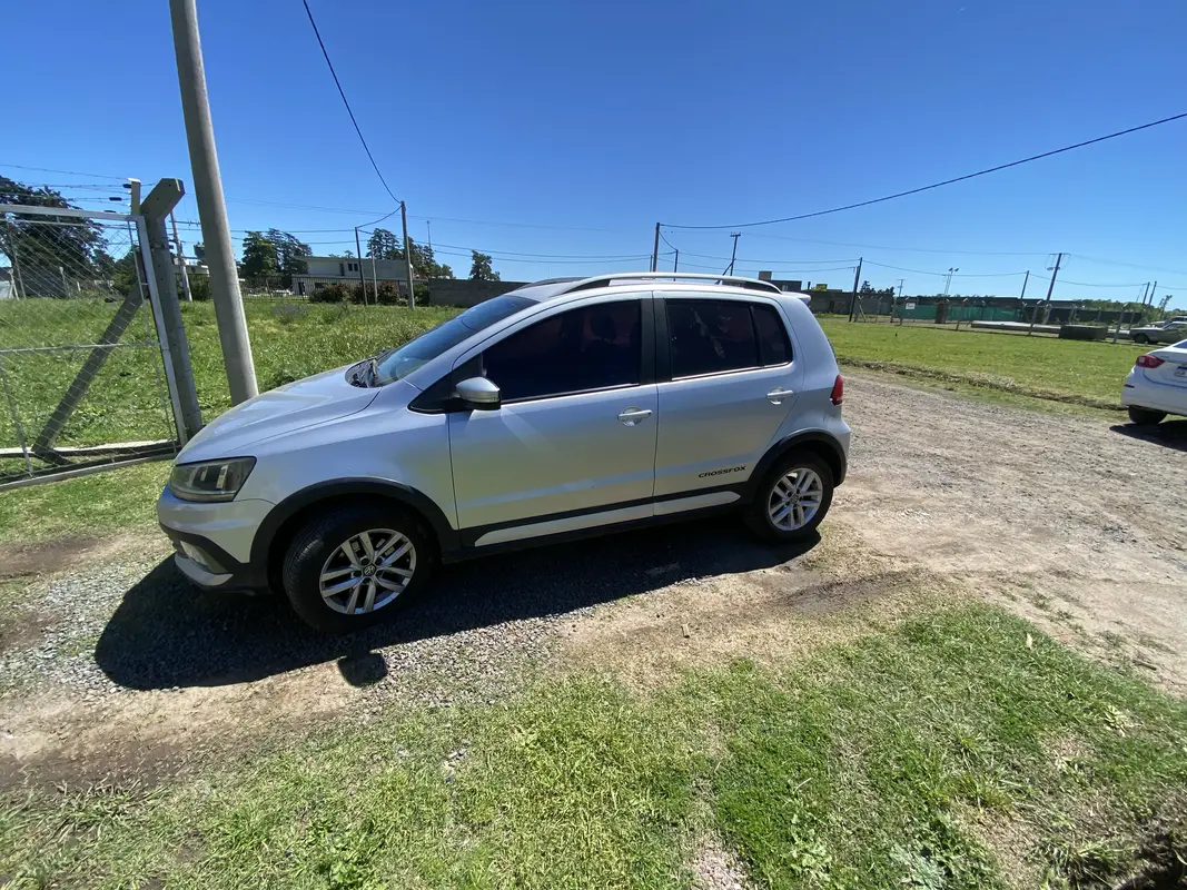 Mira esta publicación de Volkswagen Crossfox 2015 en Motordil