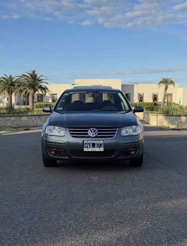 Mira esta publicación de Volkswagen Bora 2009 en Motordil