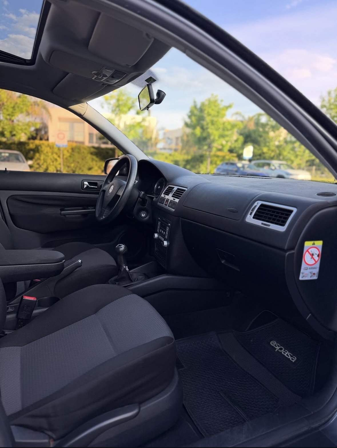 Mira esta publicación de Volkswagen Bora 2009 en Motordil