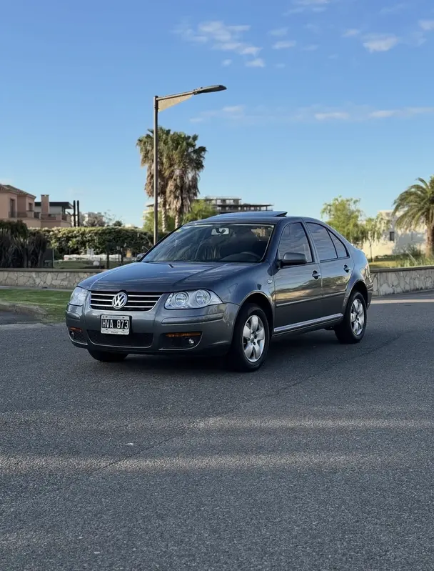 Mira esta publicación de Volkswagen Bora 2009 en Motordil