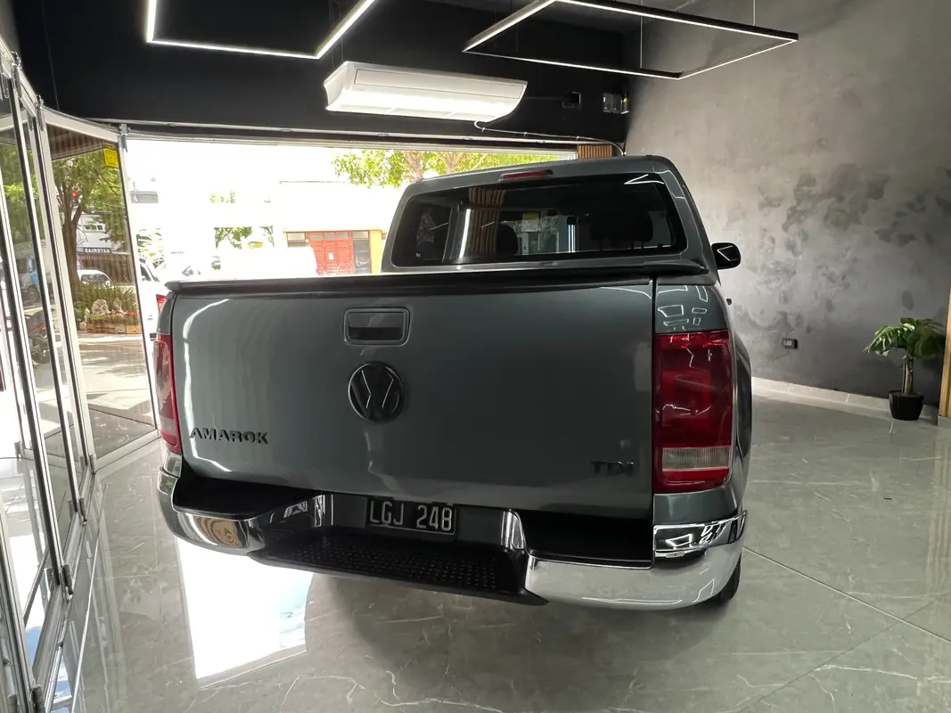 Mira esta publicación de Volkswagen Amarok 2012 en Motordil