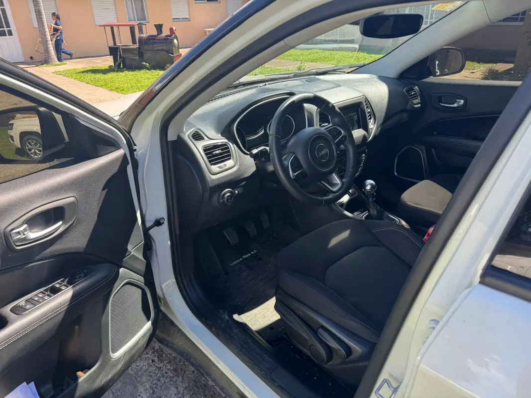 Mira esta publicación de Jeep Compass 2021 en Motordil