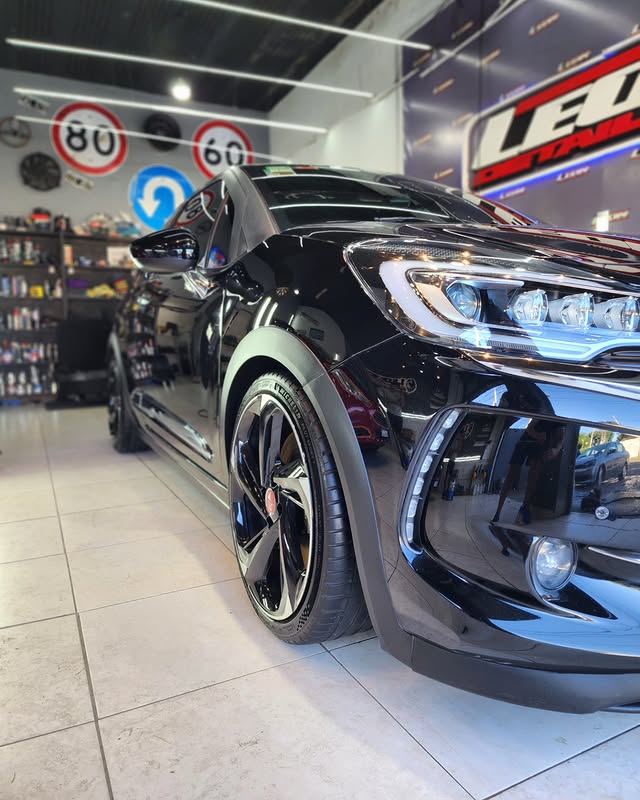 Mira esta publicación de Ds Automobiles DS3 2018 en Motordil