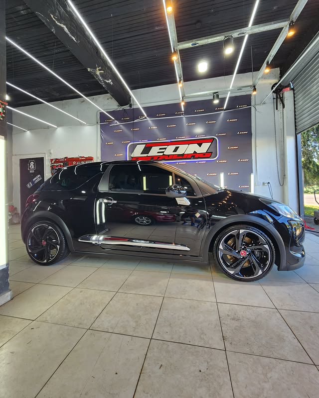 Mira esta publicación de Ds Automobiles DS3 2018 en Motordil