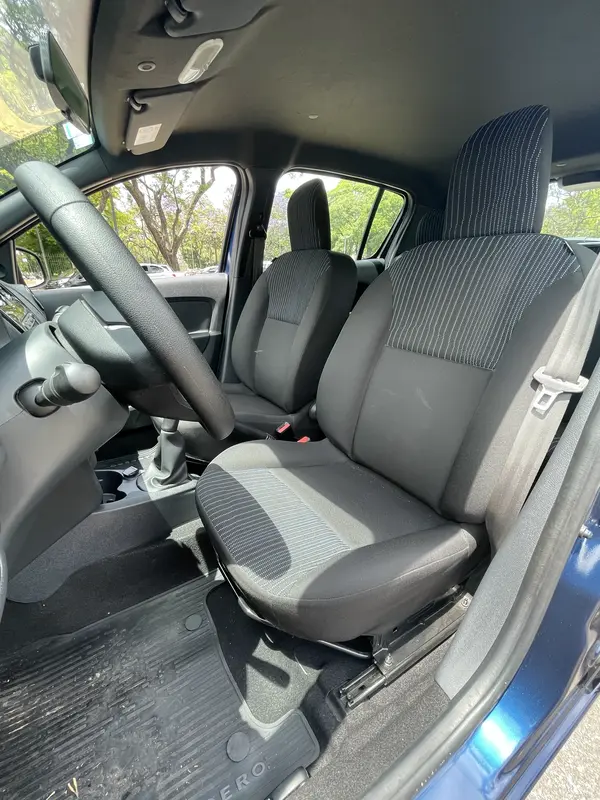 Mira esta publicación de Renault Sandero 2023 en Motordil