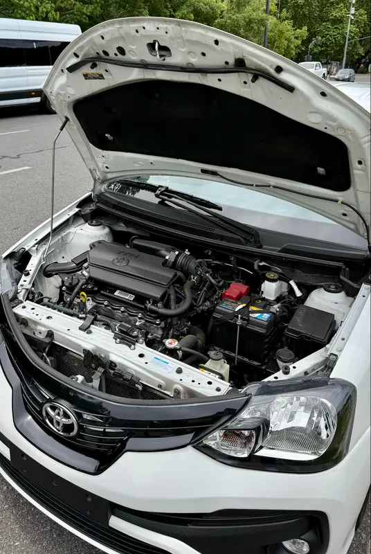 Mira esta publicación de Toyota Etios 2023 en Motordil