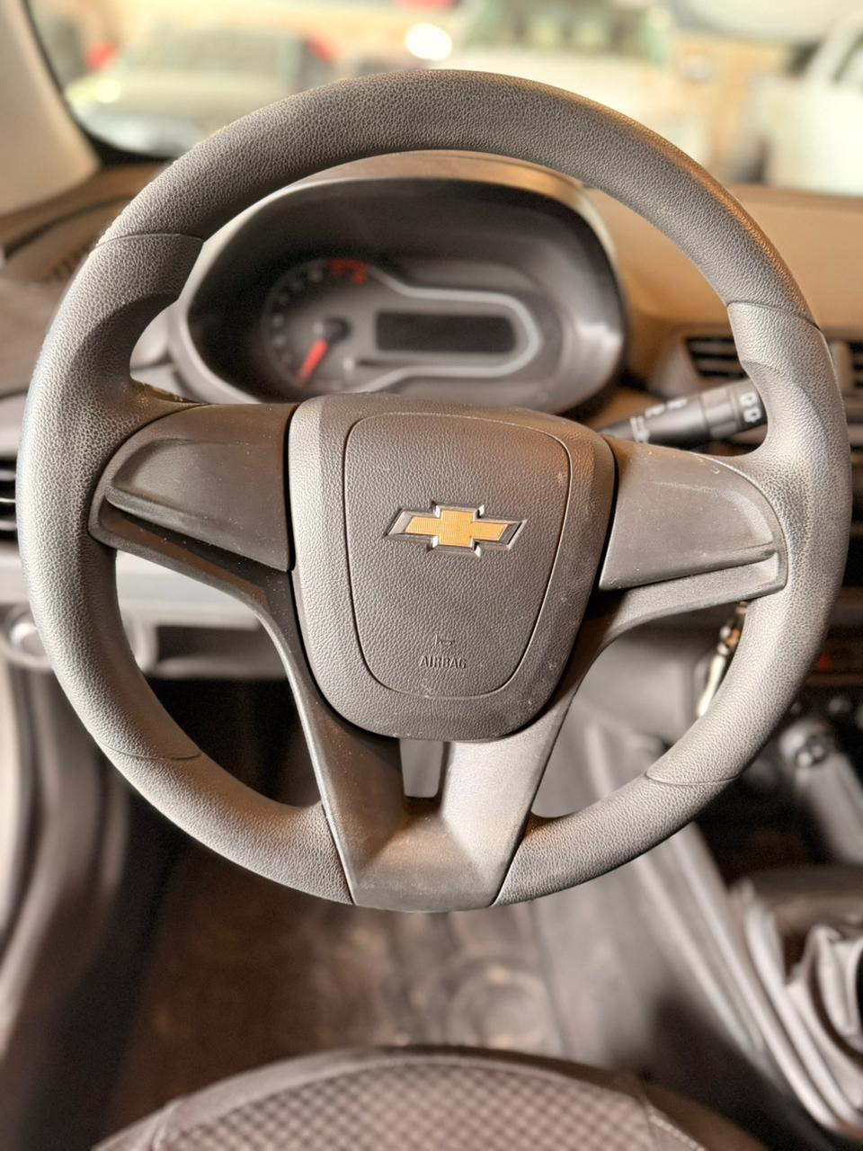 Mira esta publicación de Chevrolet Onix 2022 en Motordil