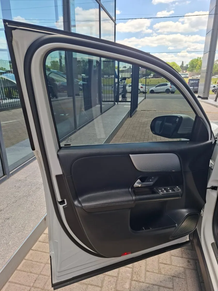 Mira esta publicación de Mercedes Benz GLB 2021 en Motordil