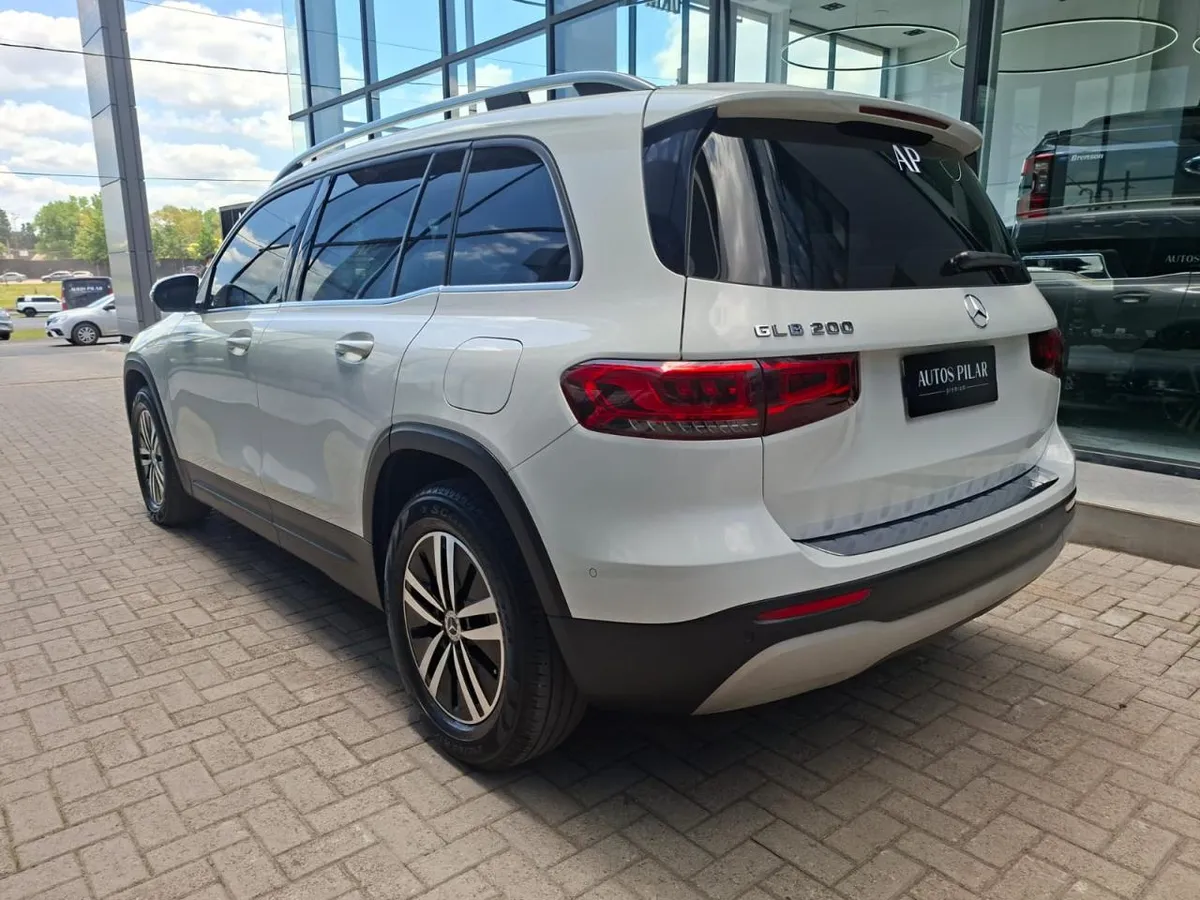 Mira esta publicación de Mercedes Benz GLB 2021 en Motordil