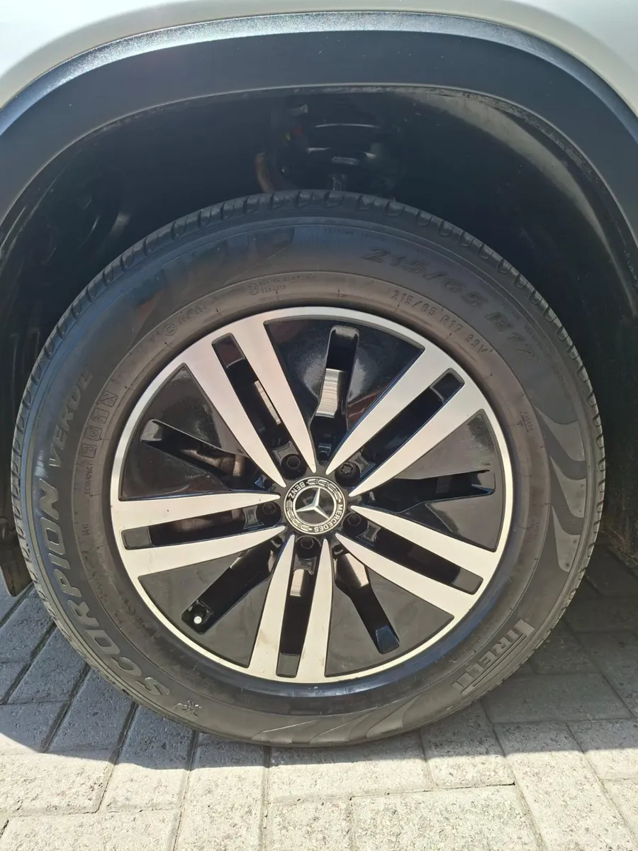 Mira esta publicación de Mercedes Benz GLB 2021 en Motordil