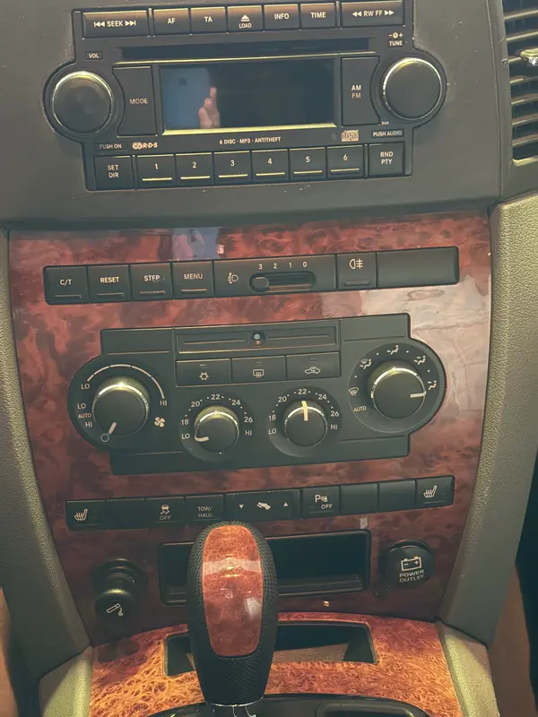 Mira esta publicación de Jeep Grand Cherokee 2008 en Motordil