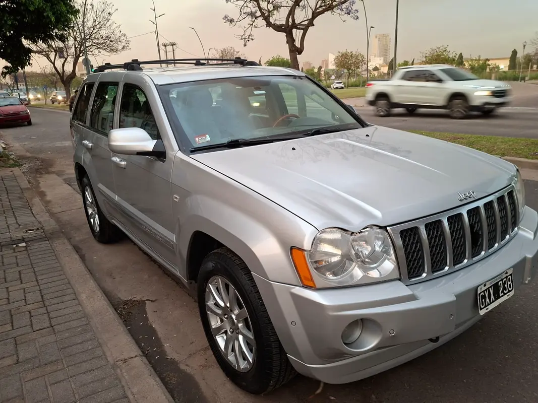 Mira esta publicación de Jeep Grand Cherokee 2008 en Motordil