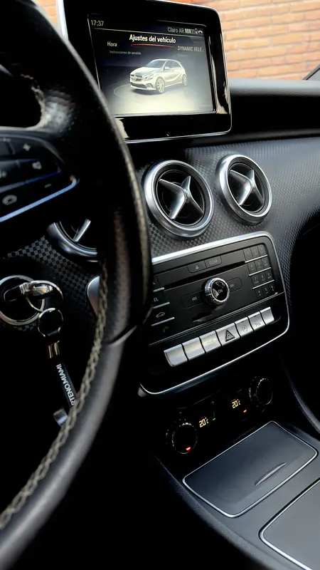 Mira esta publicación de Mercedes Benz Clase A 2017 en Motordil