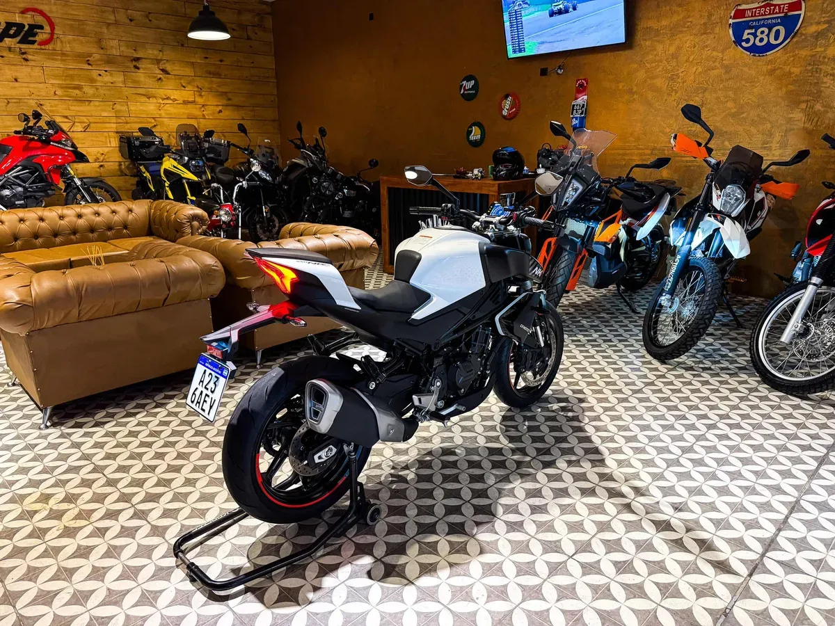 Mira esta publicación de Cf Moto NK 450 2025 en Motordil