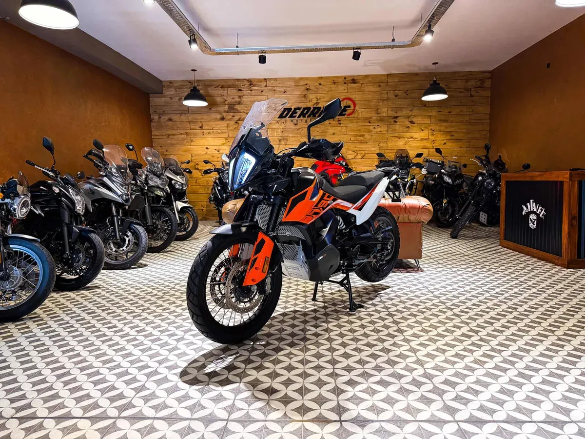 Mira esta publicación de KTM Adventure 790 S 2022 en Motordil