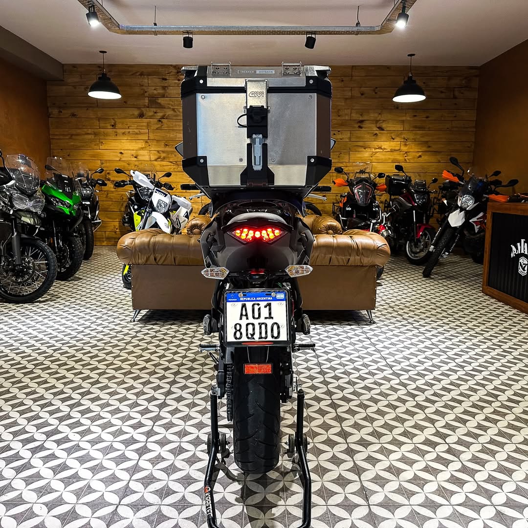 Mira esta publicación de Kawasaki KLE 650 Versys 2016 en Motordil