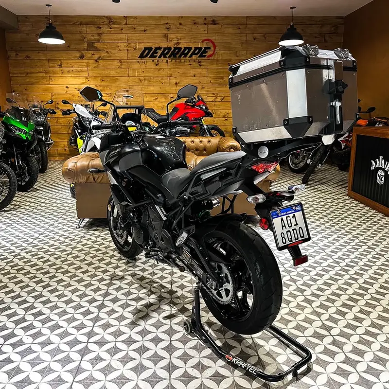 Mira esta publicación de Kawasaki KLE 650 Versys 2016 en Motordil
