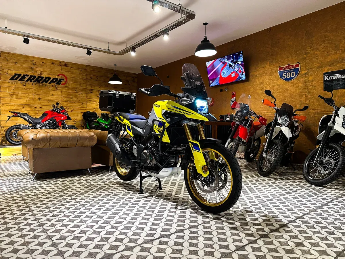 Mira esta publicación de Suzuki DL 1050 DE V 2024 en Motordil