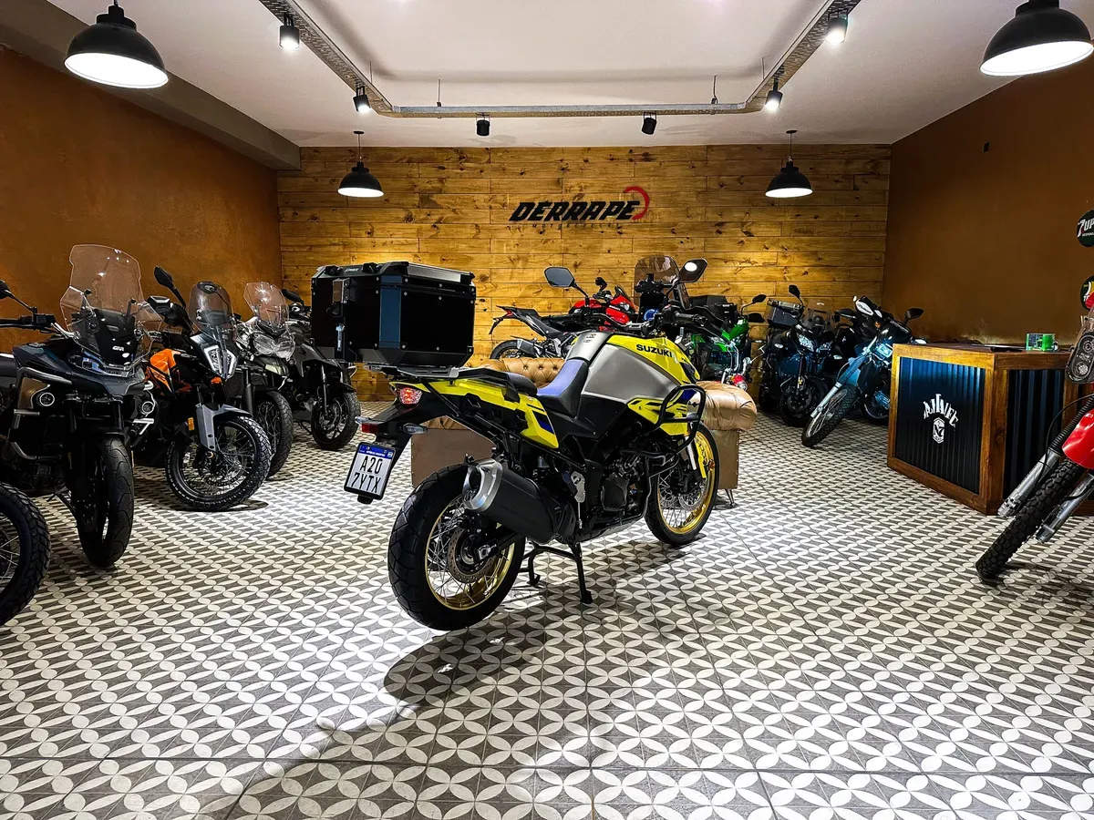 Mira esta publicación de Suzuki DL 1050 DE V 2024 en Motordil