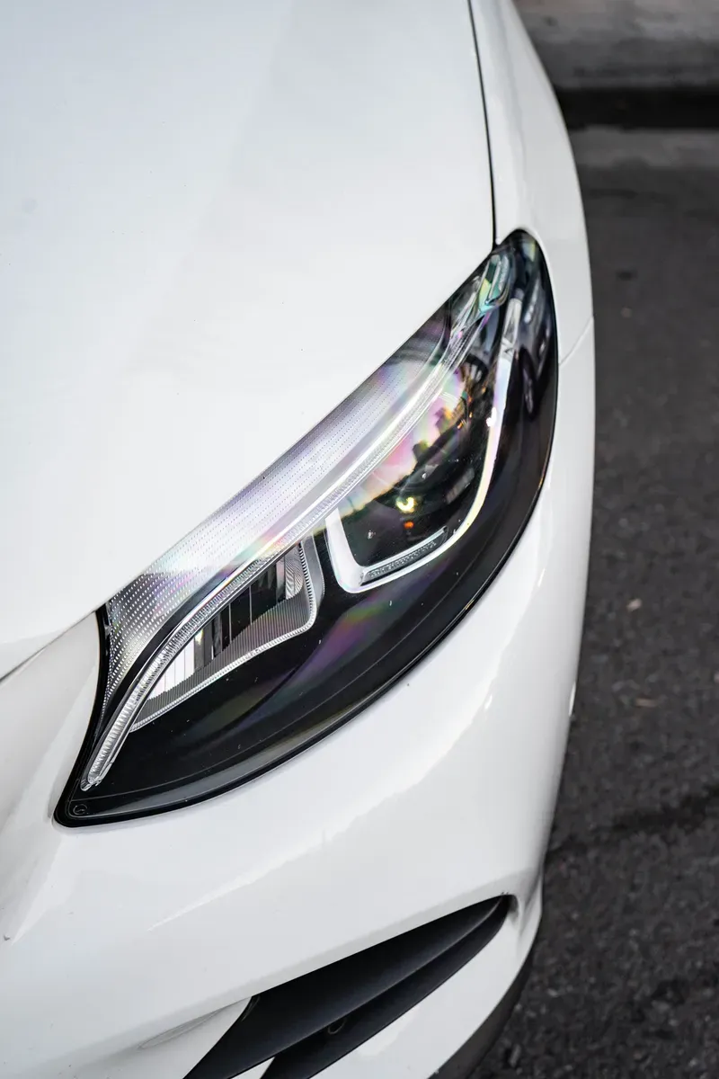 Mira esta publicación de Mercedes Benz GLC 2018 en Motordil