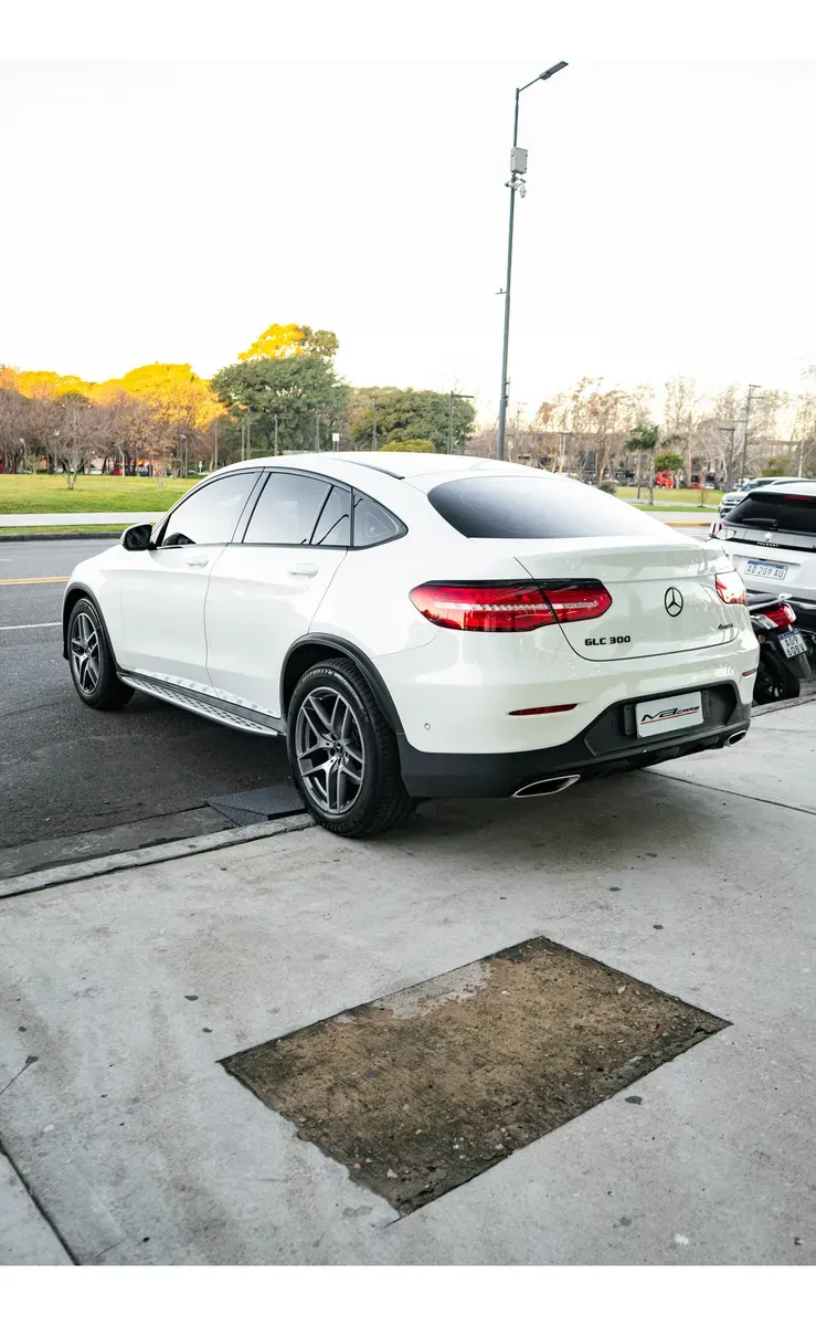 Mira esta publicación de Mercedes Benz GLC 2018 en Motordil