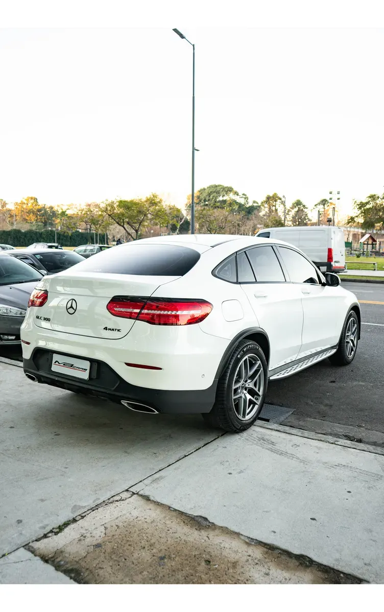 Mira esta publicación de Mercedes Benz GLC 2018 en Motordil