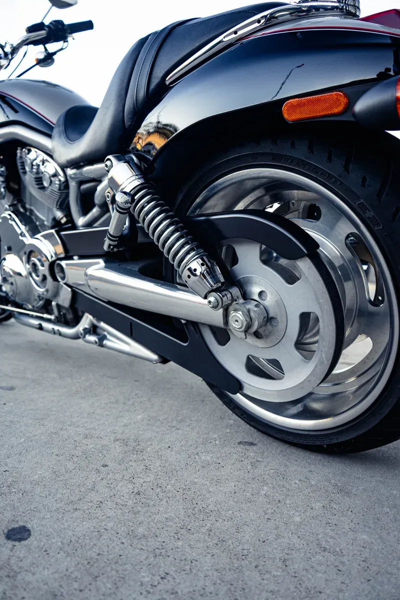 Mira esta publicación de Harley Davidson V Road 2009 en Motordil