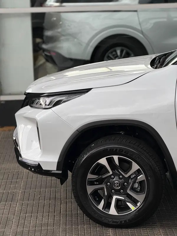 Mira esta publicación de Toyota SW4 2025 en Motordil