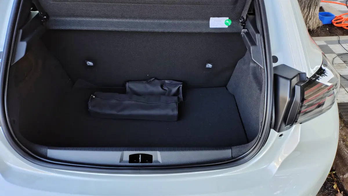 Mira esta publicación de Peugeot 208 2025 en Motordil