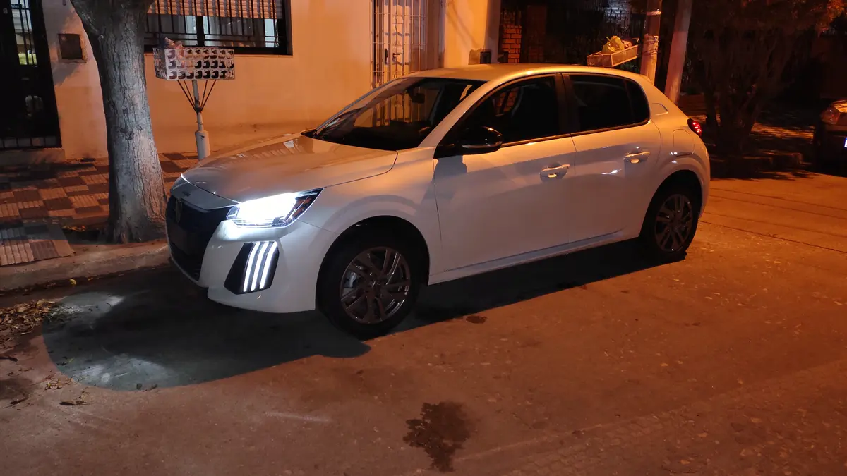 Mira esta publicación de Peugeot 208 2025 en Motordil