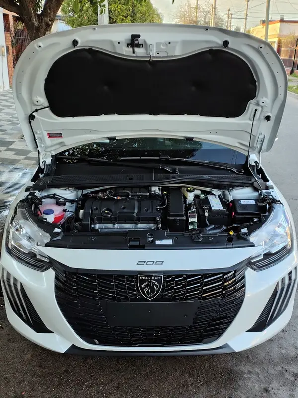 Mira esta publicación de Peugeot 208 2025 en Motordil