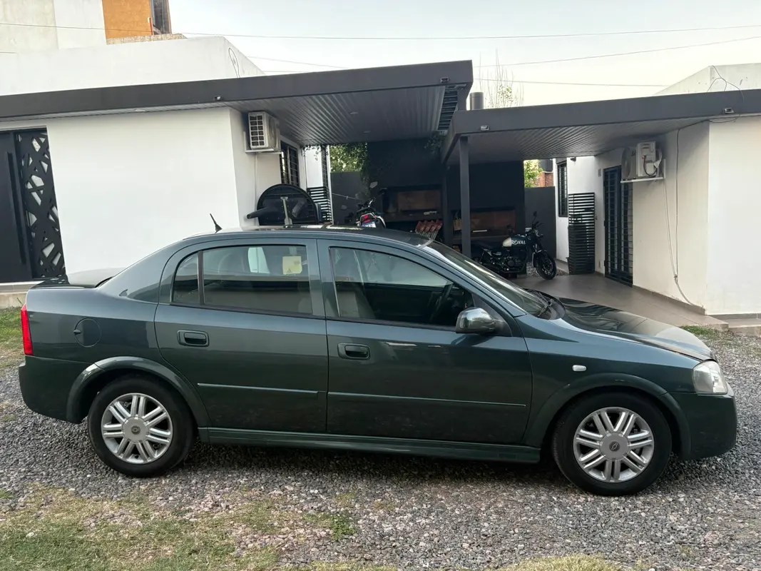 Mira esta publicación de Chevrolet Astra 2009 en Motordil