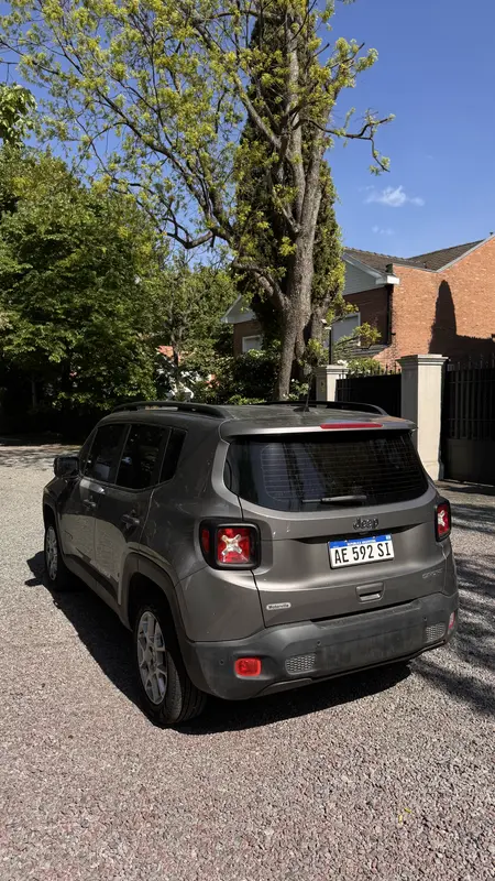 Mirá esta publicación de Jeep Renegade