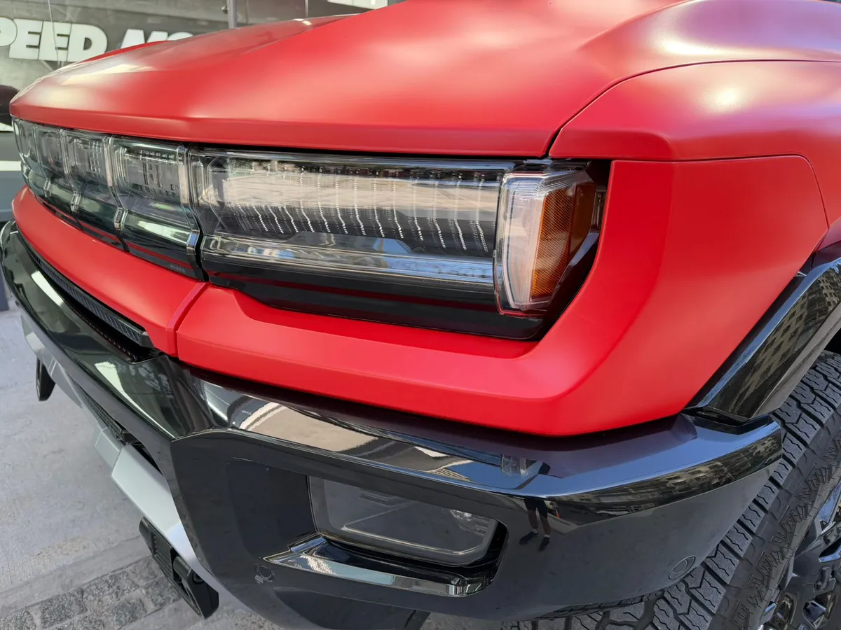 Mira esta publicación de GMC Hummer 2025 en Motordil