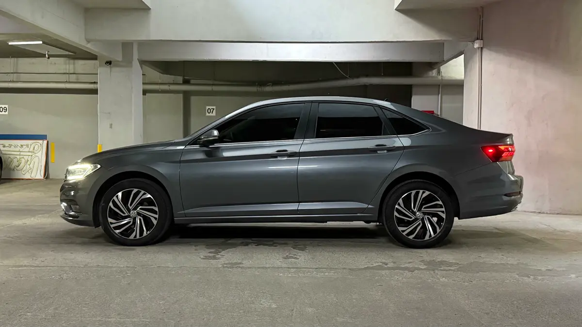 Mira esta publicación de Volkswagen Vento 2021 en Motordil