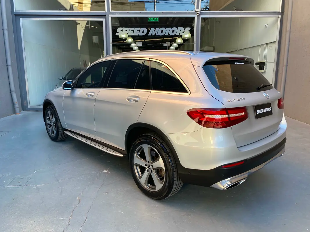 Mira esta publicación de Mercedes Benz GLC 2019 en Motordil