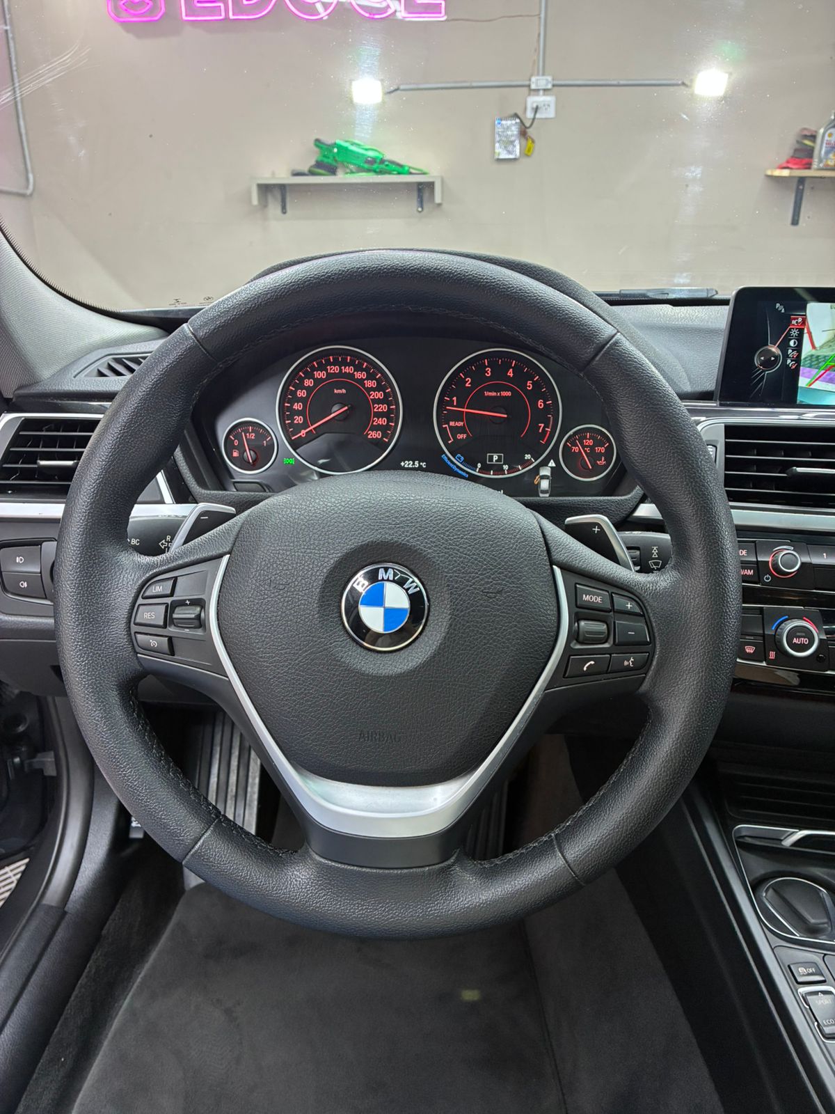 Mira esta publicación de BMW Serie 3 2016 en Motordil