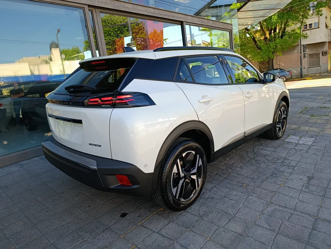 Mira esta publicación de Peugeot 2008 2025 en Motordil