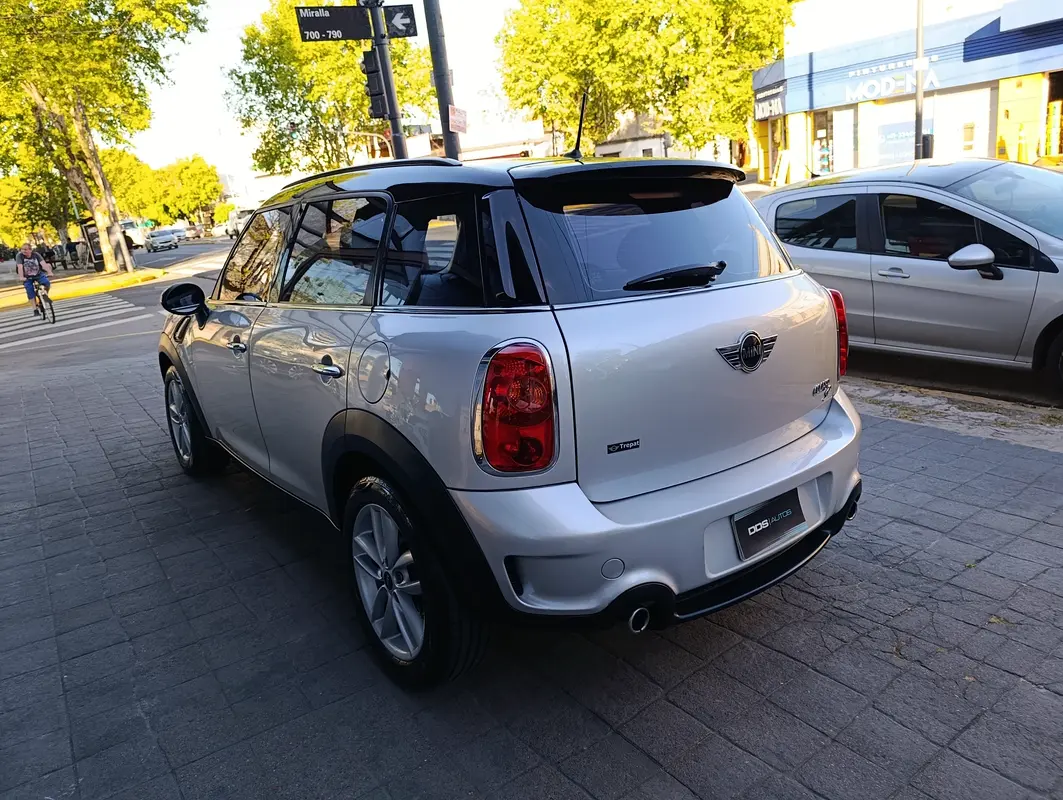 Mira esta publicación de Mini Countryman 2013 en Motordil
