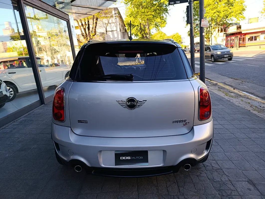 Mira esta publicación de Mini Countryman 2013 en Motordil