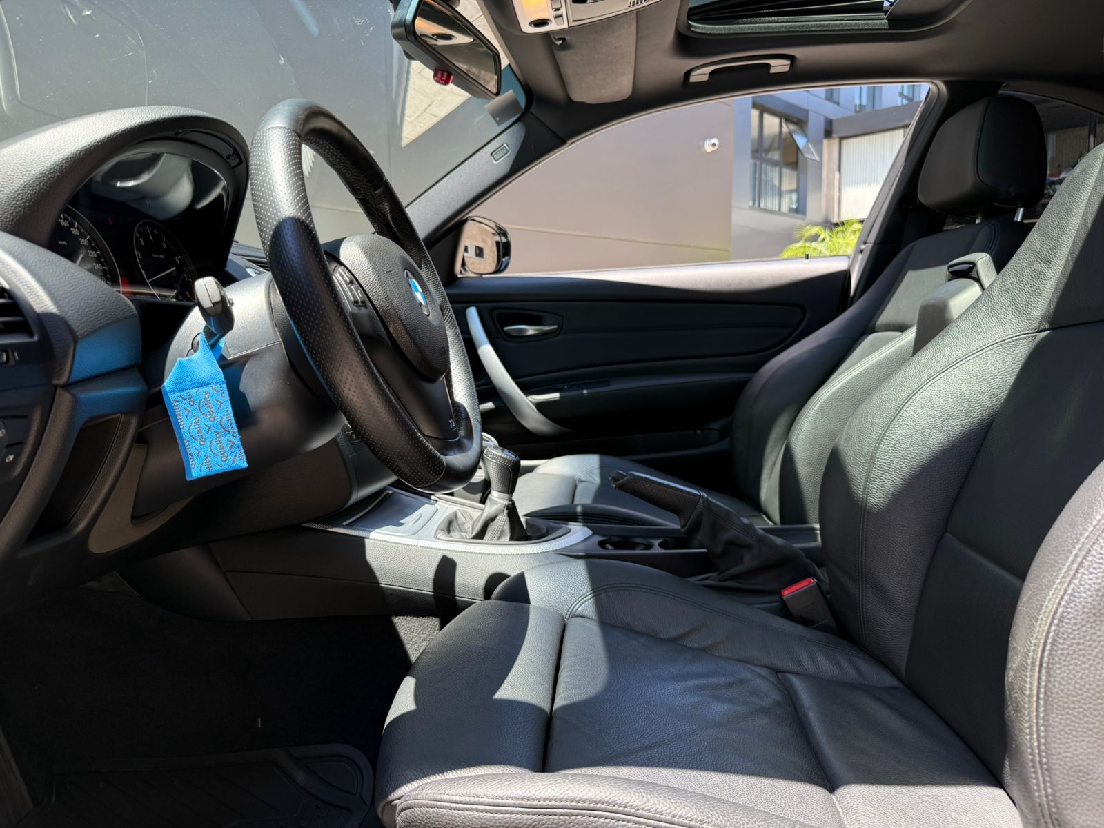 Mira esta publicación de BMW Serie 1 2010 en Motordil