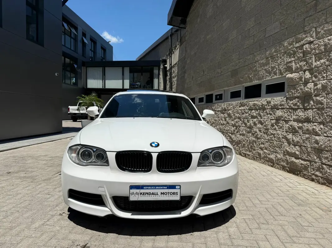 Mira esta publicación de BMW Serie 1 2010 en Motordil