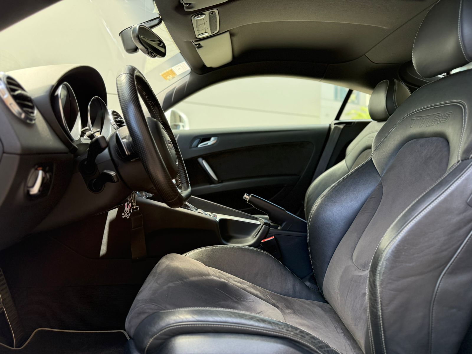 Mira esta publicación de Audi TTRS 2011 en Motordil