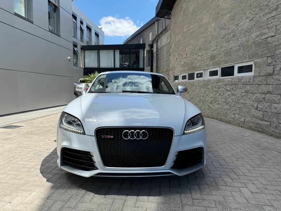 Mira esta publicación de Audi TTRS 2011 en Motordil