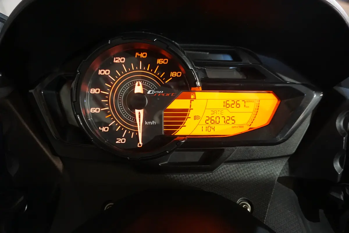 Mira esta publicación de BMW C 600 SPORT 2016 en Motordil