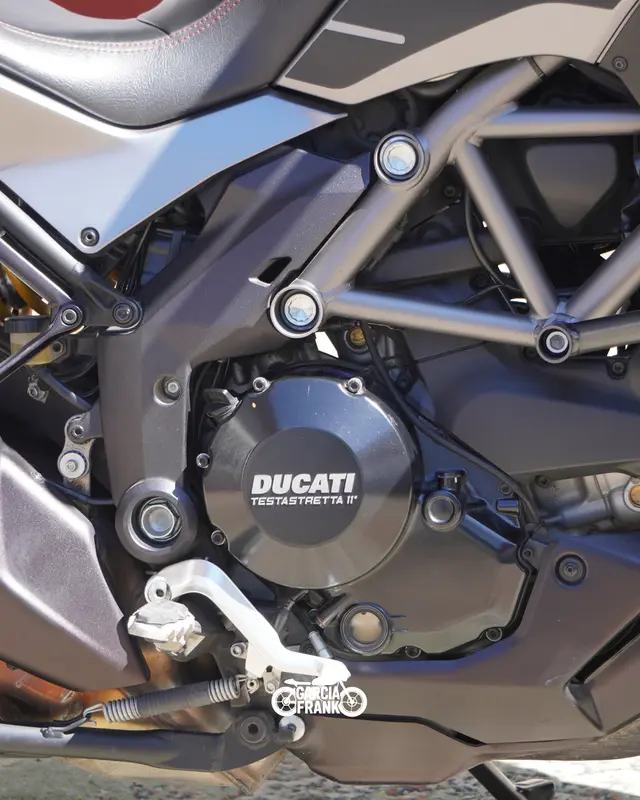 Mira esta publicación de Ducati 1200 2013 en Motordil