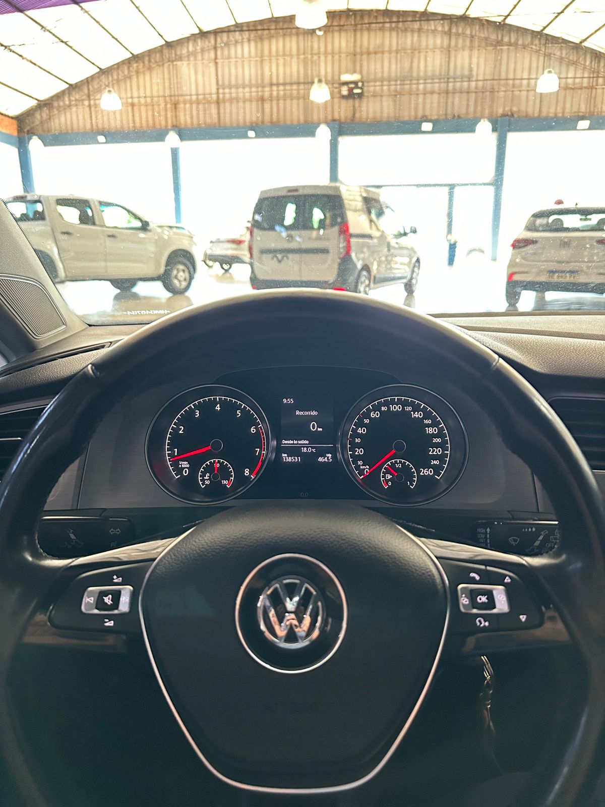 Mira esta publicación de Volkswagen Golf 2017 en Motordil