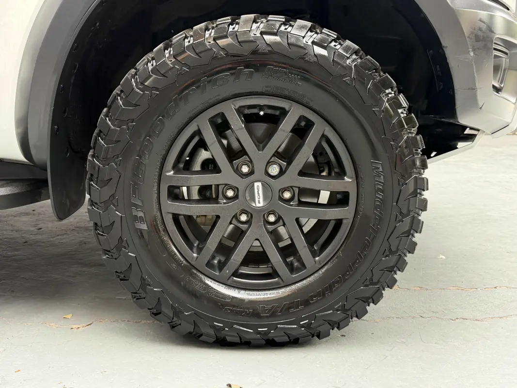 Mira esta publicación de Ford Ranger Raptor 2021 en Motordil